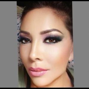 Meet your Posher, Lydia